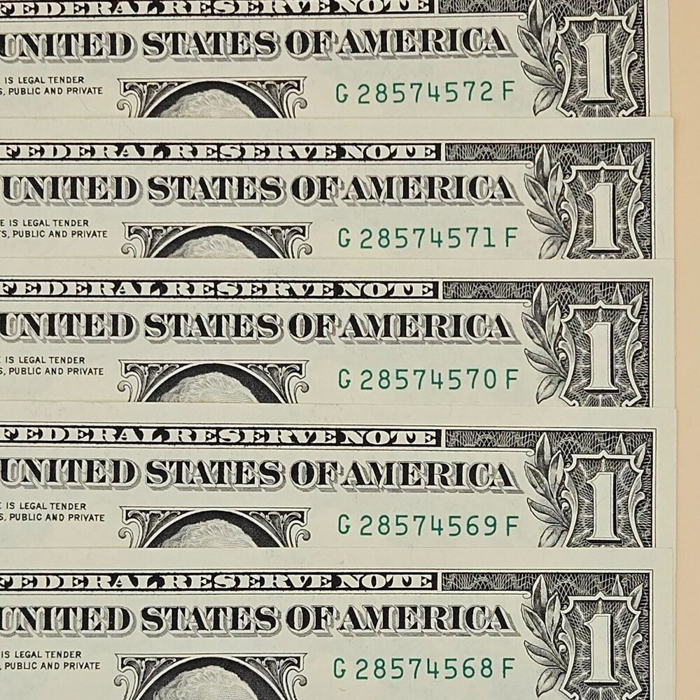 5 One Dollar Bills Uncirculated Sequential (W/ SLEEVES) - Series 2021 (B195)